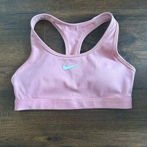 NWOT Nike swoosh medium support women’s small canyon pink